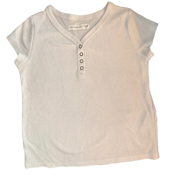 🧸 Abercrombie Kids White Waffle Knit Henley Tee | Size 9/10 - Picture 1 of 5
